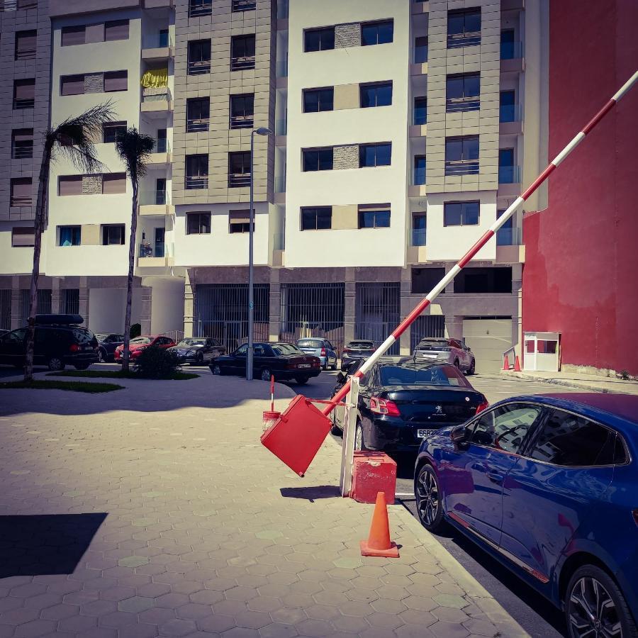 Super Apartement Totalement Neuf A Cote De Marjane Avec La Climatisation Et Wifi Tangier Exterior photo